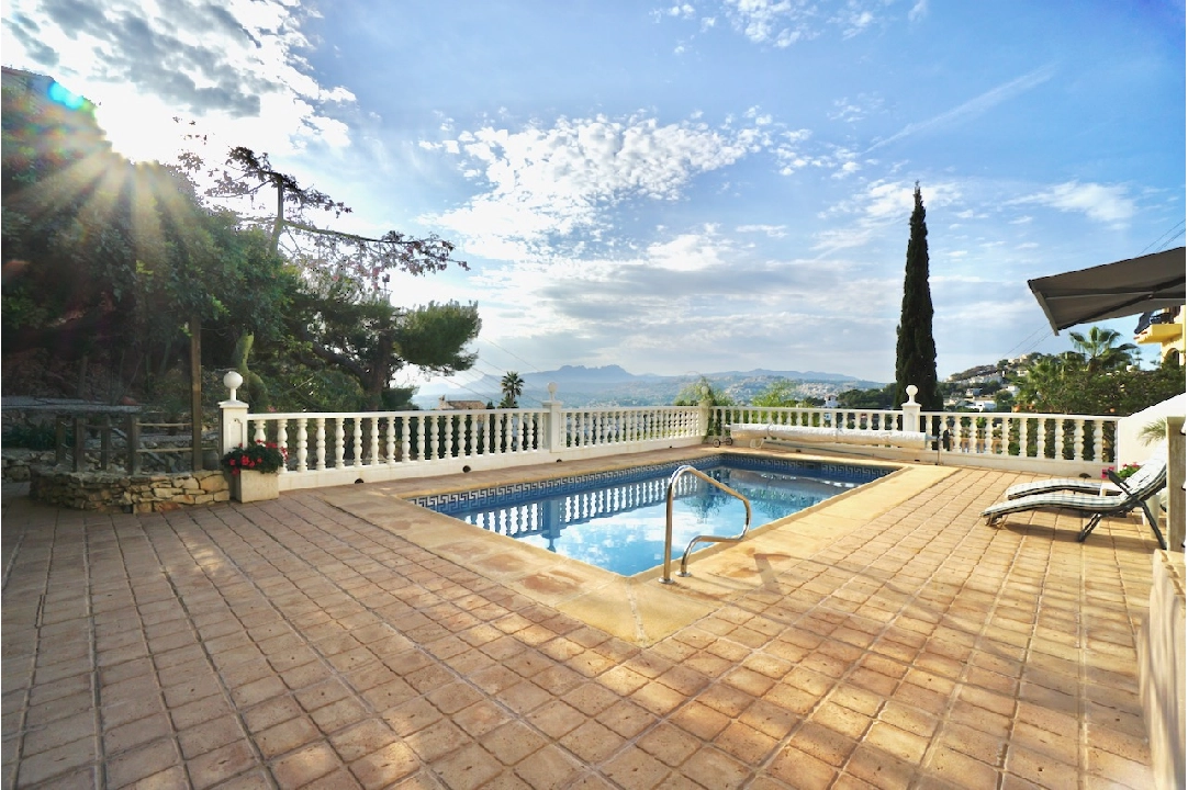 Villa in Moraira(Arnella) te koop, woonoppervlakte 248 m², Airconditioning, grondstuk 958 m², 5 slapkamer, 3 badkamer, Zwembad, ref.: CA-H-1854-AMB-4