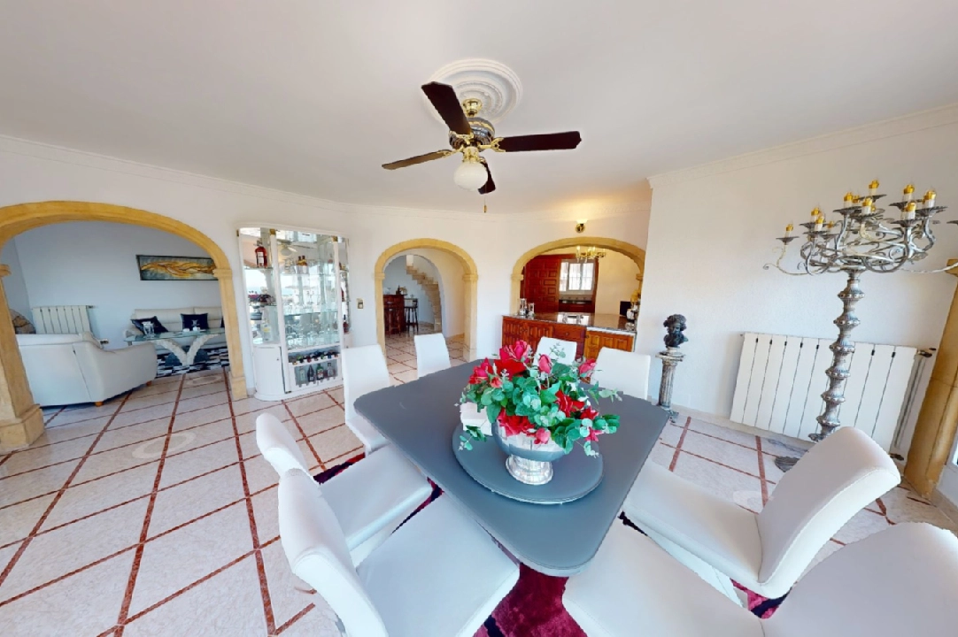 Villa in Benissa te koop, woonoppervlakte 354 m², Bouwjaar 1984, + Centrale verwarming, grondstuk 1200 m², 4 slapkamer, 4 badkamer, Zwembad, ref.: FK-0125-10