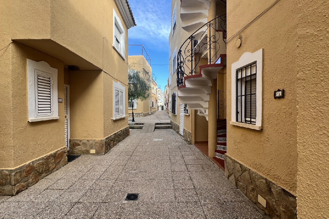 Apartment in Denia(Les Deveses) te koop, woonoppervlakte 52 m², Bouwjaar 2000, Staat netjes, + Centrale verwarming, 2 slapkamer, 1 badkamer, ref.: JS-0225-12