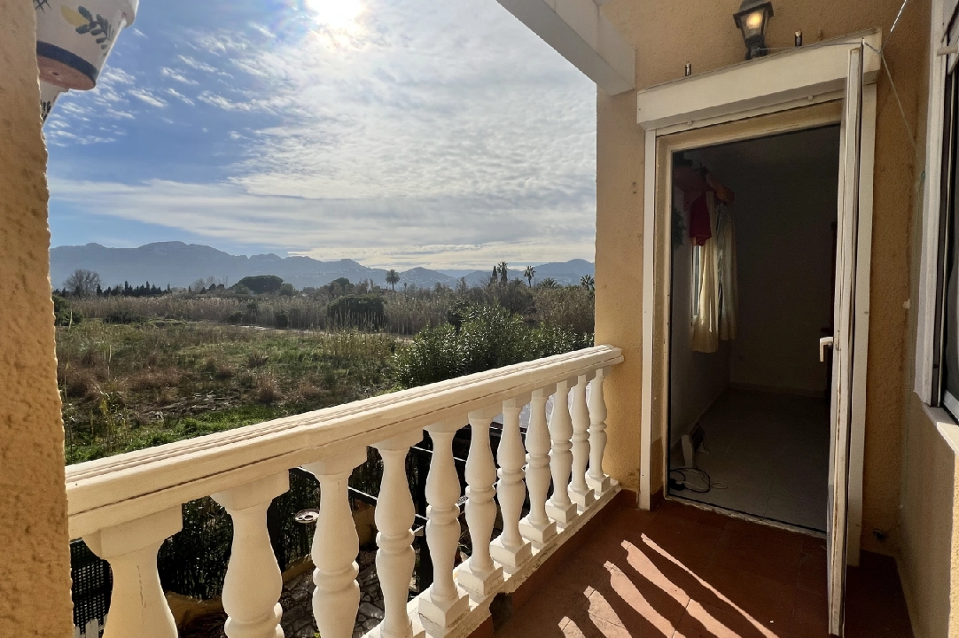 Apartment in Denia(Les Deveses) te koop, woonoppervlakte 52 m², Bouwjaar 2000, Staat netjes, + Centrale verwarming, 2 slapkamer, 1 badkamer, ref.: JS-0225-4