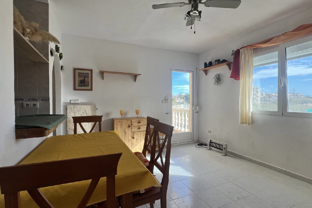 Apartment in Denia(Les Deveses) te koop, woonoppervlakte 52 m², Bouwjaar 2000, Staat netjes, + Centrale verwarming, 2 slapkamer, 1 badkamer, ref.: JS-0225-7