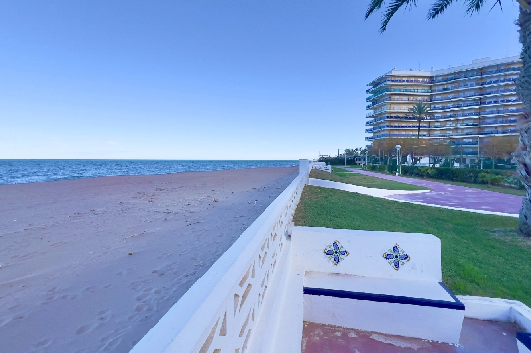 Apartment in Denia te koop, woonoppervlakte 75 m², Bouwjaar 1968, + KLIMA, Airconditioning, 3 slapkamer, 2 badkamer, ref.: FK-0325-2