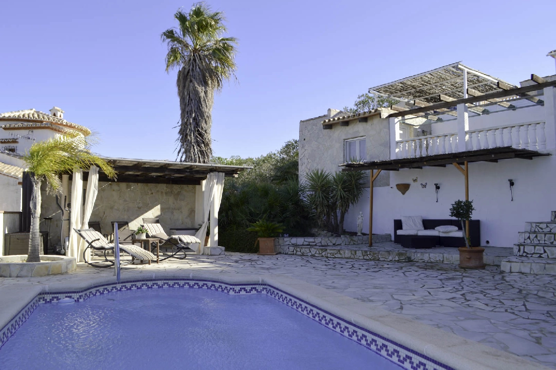 Villa in Pedreguer te koop, woonoppervlakte 104 m², Airconditioning, grondstuk 727 m², 4 slapkamer, 2 badkamer, Zwembad, ref.: CO-C25940-33