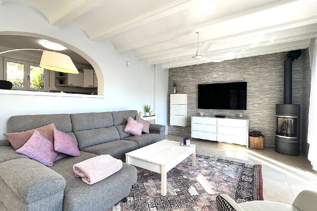 Villa in Adsubia te koop, woonoppervlakte 188 m², Bouwjaar 2003, Staat netjes, + Centrale verwarming, Airconditioning, grondstuk 625 m², 4 slapkamer, 3 badkamer, Zwembad, ref.: AS-0425-11