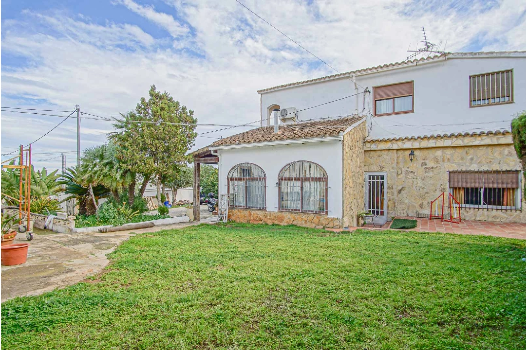 Villa in Denia te koop, woonoppervlakte 269 m², Bouwjaar 1973, + KLIMA, Airconditioning, grondstuk 1545 m², 6 slapkamer, 4 badkamer, Zwembad, ref.: BP-8234DEN-44