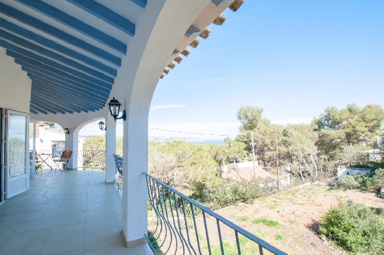 Villa in Javea zu verkaufen, Wohnfläche 318 m², Baujahr 1982, Klimaanlage, Grundstück 1377 m², 4 Schlafzimmer, 3 Badezimmer, Pool, ref.: AM-12459DA-15