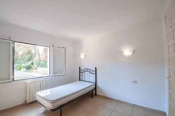 Villa in Javea zu verkaufen, Wohnfläche 318 m², Baujahr 1982, Klimaanlage, Grundstück 1377 m², 4 Schlafzimmer, 3 Badezimmer, Pool, ref.: AM-12459DA-21
