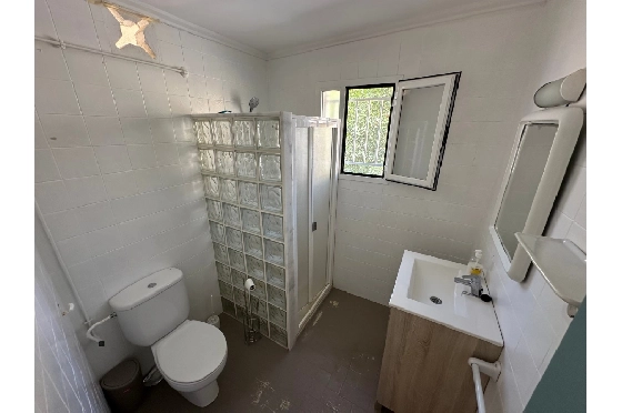Villa in Denia zu verkaufen, Wohnfläche 220 m², Baujahr 1983, Klimaanlage, Grundstück 2233 m², 6 Schlafzimmer, 2 Badezimmer, Pool, ref.: O-V95814-32