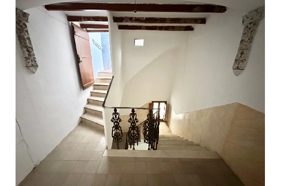 Stadthaus in Pego zu verkaufen, Wohnfläche 426 m², Baujahr 1900, Klimaanlage, Grundstück 172 m², 10 Schlafzimmer, 4 Badezimmer, Pool, ref.: O-V96014-36