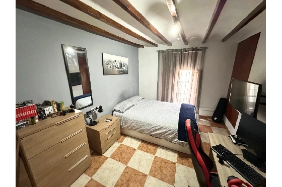Stadthaus in Pego zu verkaufen, Wohnfläche 280 m², Baujahr 1948, Klimaanlage, Grundstück 104 m², 4 Schlafzimmer, 2 Badezimmer, Pool, ref.: O-V96714-24