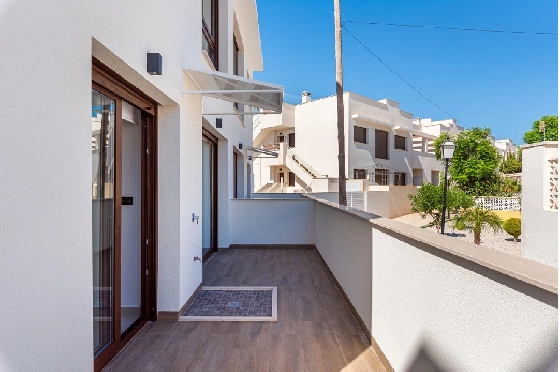Erdgeschoss Apartment in Torrevieja zu verkaufen, Wohnfläche 100 m², Zustand Erstbezug, 3 Schlafzimmer, 2 Badezimmer, Pool, ref.: HA-TON-159-A03-21
