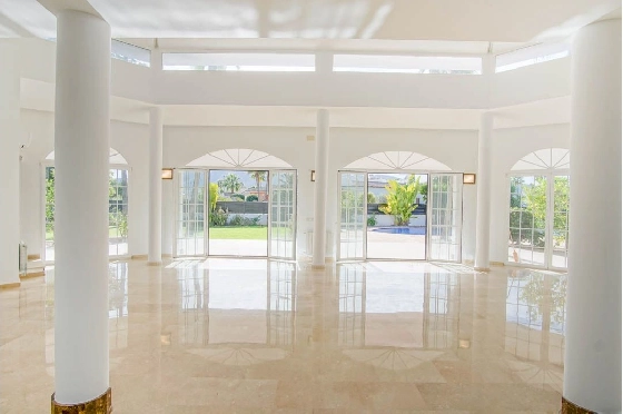 Villa in L-Alfas del Pi(Alfaz del PI Pueblo Urbanizaciones) zu verkaufen, Wohnfläche 810 m², Grundstück 1094 m², 5 Schlafzimmer, 6 Badezimmer, Pool, ref.: COB-7030ALF-10535-34